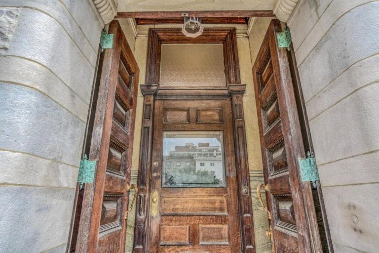 Mount Vernon Apartment Rear Baltimore Exterior foto